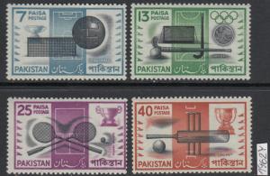 XG-AL191 PAKISTAN - Sports, 1962 Football, Hockey, Cricket MNH Set