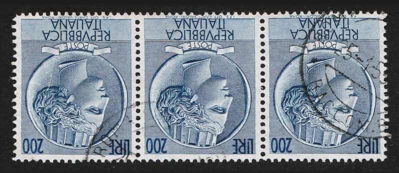 ITALY USED STAMPS SCOTT #662 1954 REPVBBLICA ITALIANA 200 LIRE STRIP OF 3