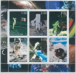 M1902 - TAJIKISTAN, 2000 MINIATURE SHEET: Space, Astronomy, NASA, Astronauts