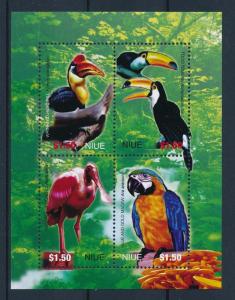 [38100] Niue 2004 Birds Vögel Oiseaux Ucelli   MNH Sheet