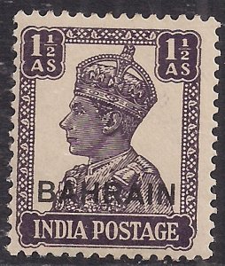 Bahrain 1942 - 45 KGV1 1 1/2a Dull Violet on India MM SG 43 ( K1124 )