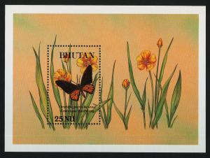 Bhutan 843 MNH Butterfly, Flowers