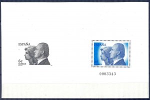 Spain 2004 Kings Pair Juan Carlos and Sofia Mi. Bl.139 MNH size 160x 105mm