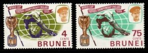 BRUNEI SG140/1 1966 FOOTBALL WORLD CUP MNH
