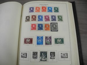 PERSIA, Fantastic Stamp Collection mounted/partially glued in a Minkus