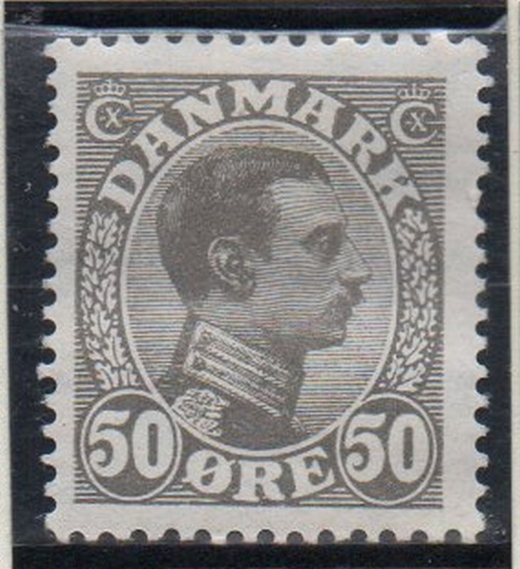 Denmark Sc 122 1922 50 ore light gray Christian X  stamp mint