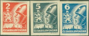 CZECHOSLOVAKIA 3.7-9 MH BIN $2.00