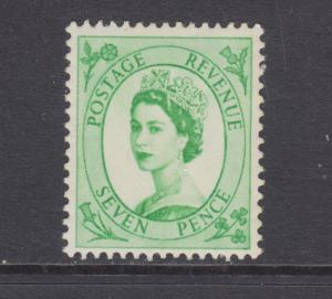 Great Britain Sc 326 MLH. 1955-57 7p emerald QEII, VF