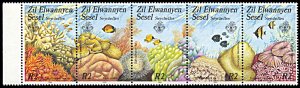 Zil Elwannyen Sesel 121, MNH, Corals and Fish strip of 5
