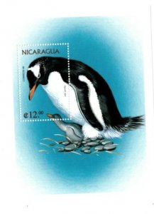 Nicaragua 1999 - Penguin - Souvenir Stamp Sheet - Scott #2276 - MNH