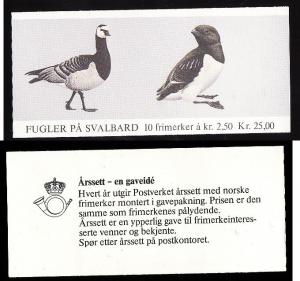 Norway-Scott #822a-complete booklet with pane of 10 Birds