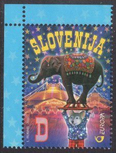 SLOVENIA SCOTT 495