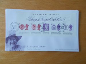 GB 2015 Long to Reign Over Us Miniature Sheet on First Day Cover + London SW1 a