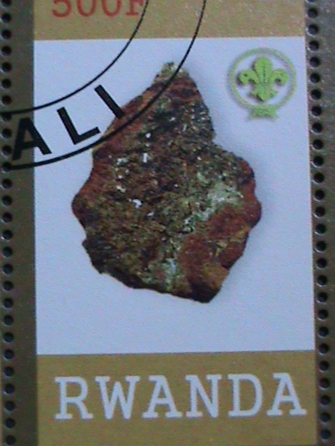 RWANDA-2009- WORLD FAMOUS MINERIALS & PREHISTORY ANIMALS CTO SHEET VERY FINE