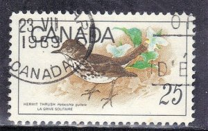 CANADA SC# 498 USED 25c  1969  HERMIT THRUSH SEE SCAN