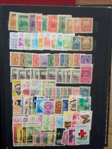 Extensive Collection of +3000 Latin American used Stamps in stockbook variety