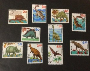 Poland 1965 Dinosaurs. Set of 10 used stamps off paper.