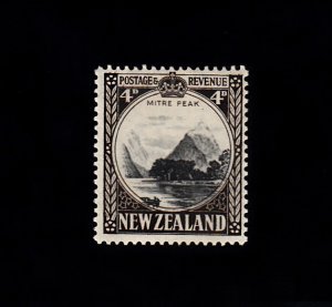 New Zealand Scott #209 MH