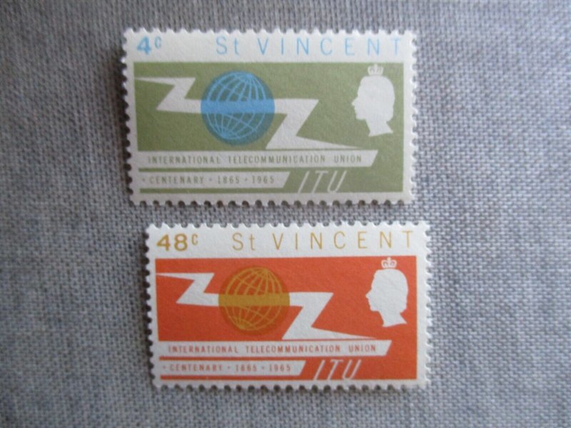 St.Vincent, Scott# 224-225, MH