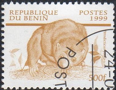 Benin 1119 - Cto - 500fr Potto (1999) (cv $1.75) (2)