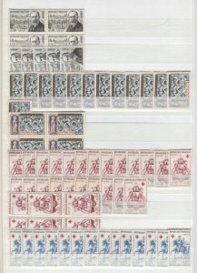 France Accumulation MNH CV$18400.00 1960-1999 Wholesale In 4 Albums