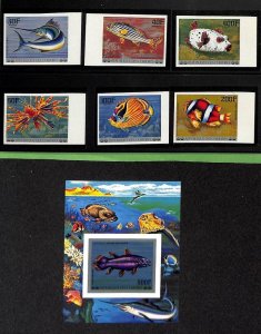 ZA0103 - COMOROS - Set of IMPERF STAMPS - FISH Michel # 362/7 + Bl 106 1977-