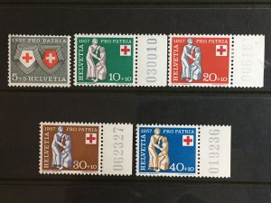 Switzerland 1957 MNH Mi 641-645 Sc B262-B266 Red Cross & “Charity”