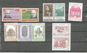 Vatican  526-527 , 414-415 , 572 , 545-547 , 590-591    MNH   ( A)