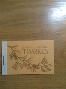 Canada BK39a French booklet 14mm staple