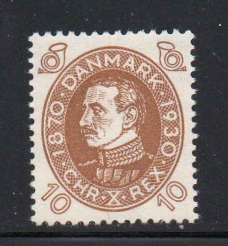 Denmark Sc 213 1930 10 ore Christian X Birthday stamp mint