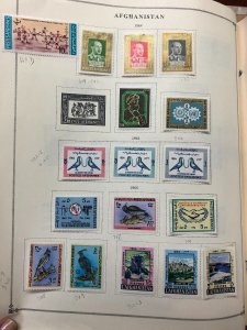 INTERNATIONAL COLLECTION – 1960-1965 ABU DHABI TO KUWAIT – 419201