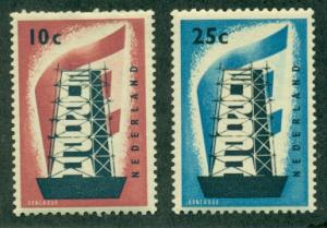 Netherlands #368-369  Mint VF NH  Scott $72.50  #368 Nibb...