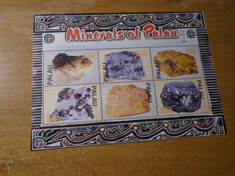 Palau  MNH     Minerals
