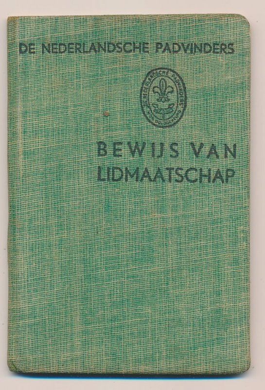 Dutch Scouts Membership booklet 1938 Year stamps Welpen Verkenners 1938 / 1940