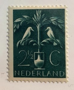 Netherlands 1943 Scott 248 MH - 2½c, Germanic symbols, Tree of Life, birds