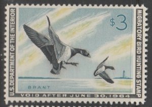 U.S. Scott Scott #RW30 Duck Stamp - Mint NH Single