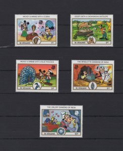 Disney Stamps Mickey and Minnie Adventures Serie Set of 5 Stamps MNH