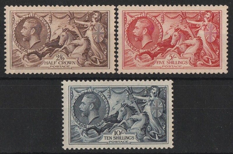 GREAT BRITAIN 1934 KGV Seahorses set, re-engraved. SG 450-452 cat £575.