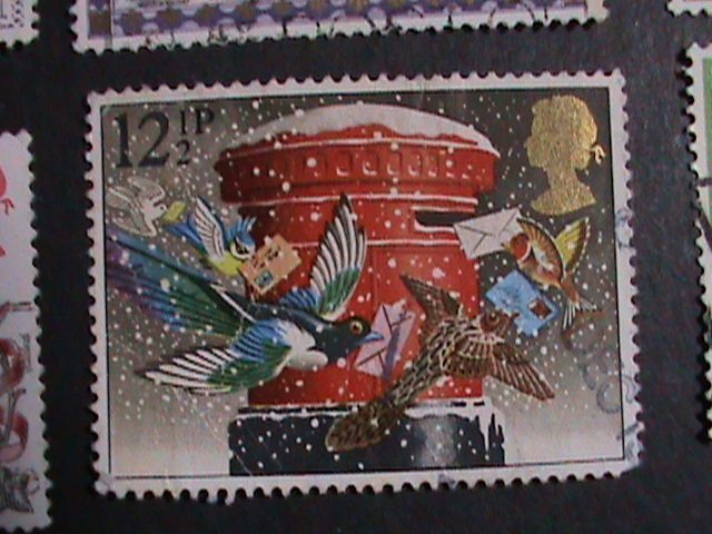 ​GREAT BRITAIN -12 VERY OLD CHRISTMAS STAMPS USED-VF WE SHIP TO WORLD WIDE