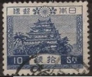 Japan 196 (used) 10s Nagoya Castle, dk blue (1926)