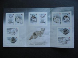 Canada tag offset print error 2021 Snow mammals booklet affects 4 stamps, cover