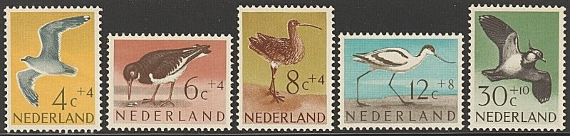 EDSROOM-11531 Netherlands B353-57 MNH 1961 Complete Birds CV$6.60