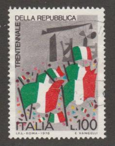 1226 Italian flags