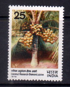 INDIA - 1976 DIAMOND JUBILEE OF COCONUT RESEARCH SG#835 - MINT NH