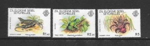 ZIL ELWANNY SESEL #30-32 FLORA & FAUNA MNH