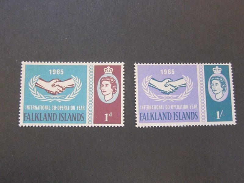 Falkland Islands 1965 Sc 156-7 set MH