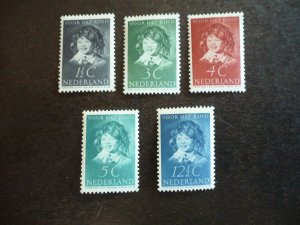 Stamps - Netherlands - Scott#B98-B102 - Mint Hinged Set of 5 Stamps