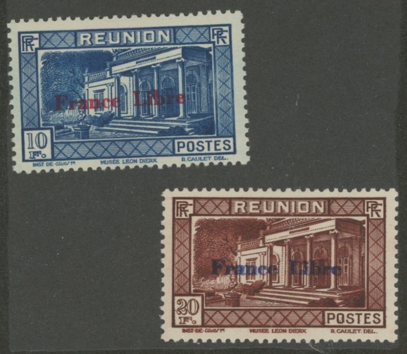 Reunion #219-220 Mint (NH)