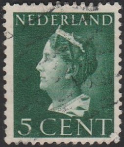 Netherlands #216 1940 5c Green Queen Wilhelmina USED-Fine-NH.