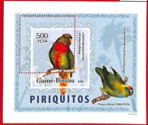 A0730a  - GUINEA-BISSAU -  ERROR   MISSPERF SHEET -   BIRDS Parrots 2006